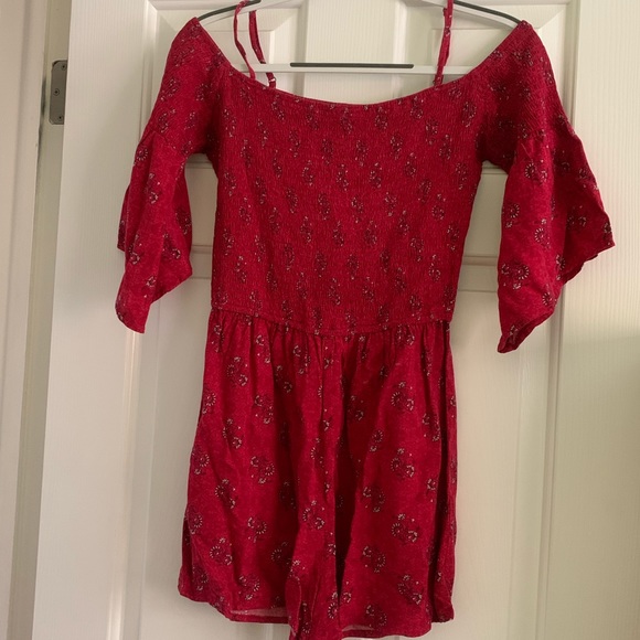Hollister off the shoulder romper - Picture 1 of 2